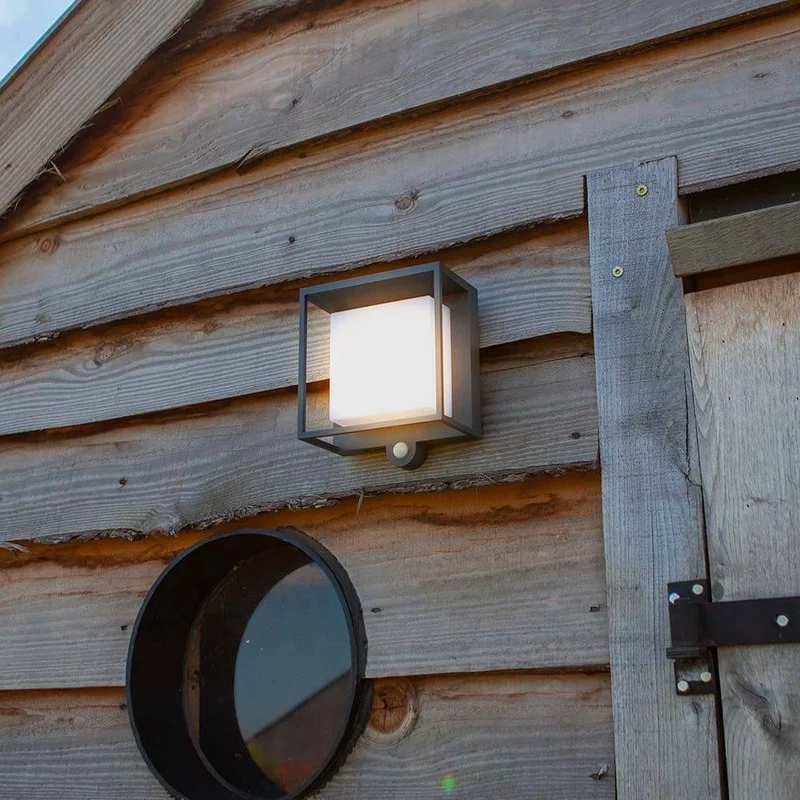 LED-Solar-Außenleuchte Curtis mit Bewegungsmelder