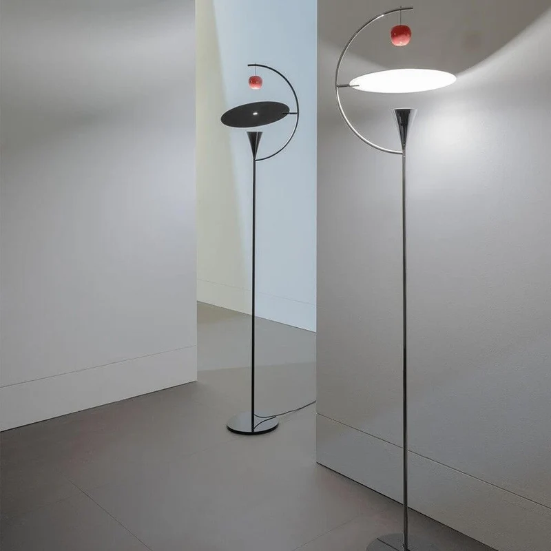 Nemo Newton LED Stehlampe mit Fussdimmer