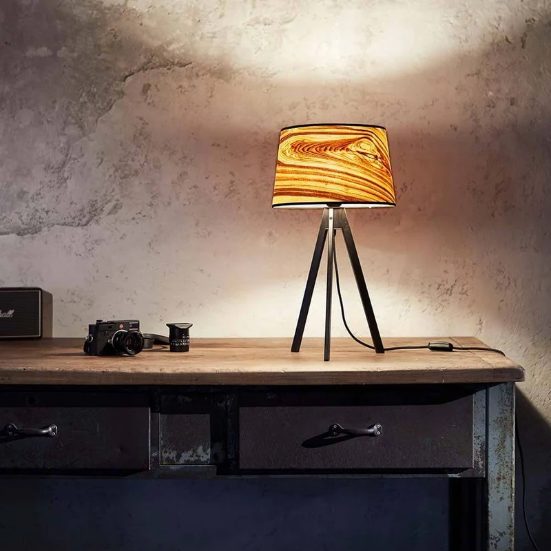 Dreibeintischlampe Attica 60cm Esche