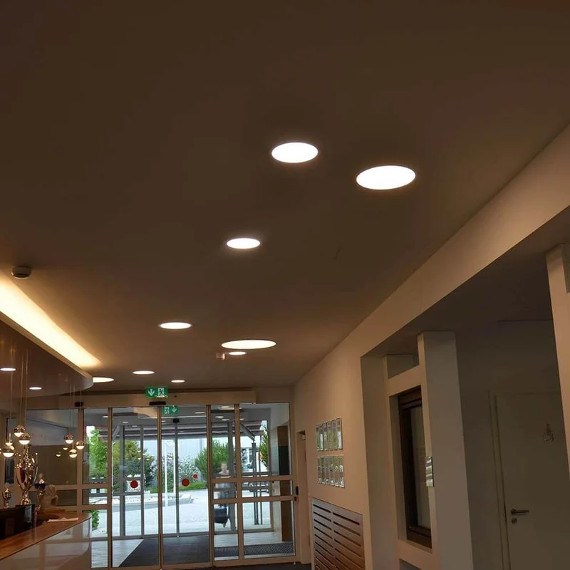 Indirektes Aufbau LED-Panel 600lm Ø 14,6cm Warmweiß