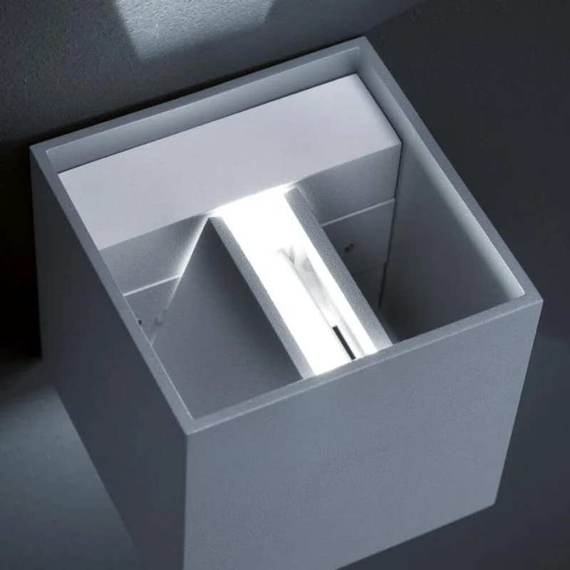 LED Außen-Wandlampe Siri 44 IP54 Silbergrau