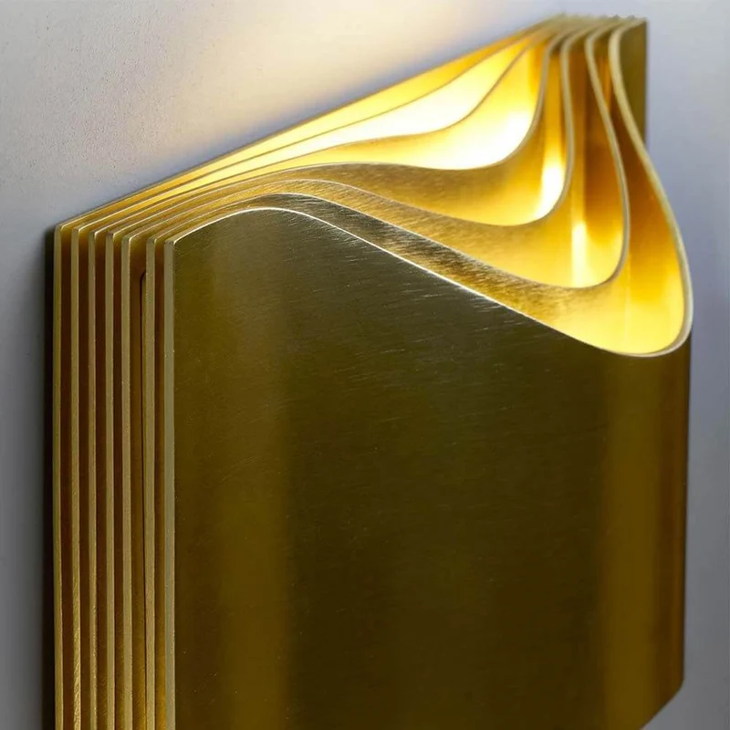 DCWéditions Respiro LED Wandleuchte Gold