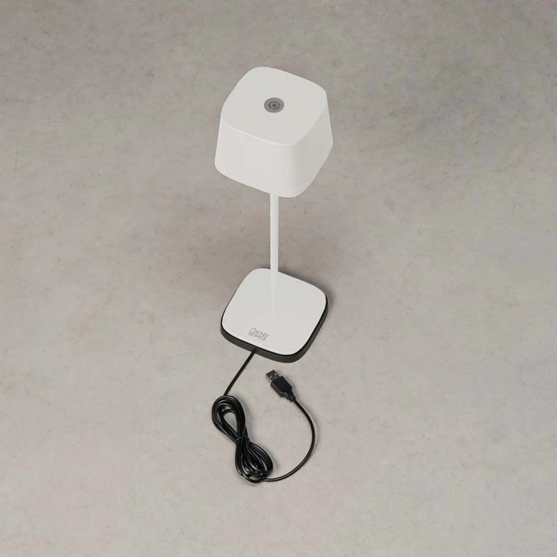 Capri USB-Tischleuchte IP54
