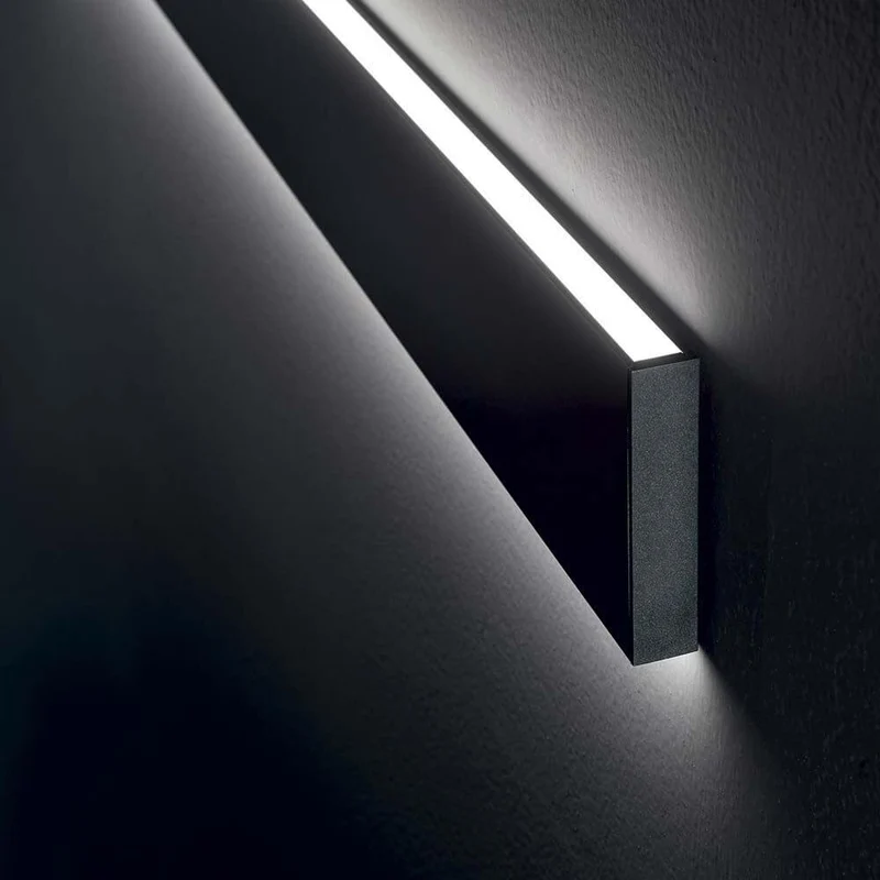 Linus LED Wandleuchte 120cm
