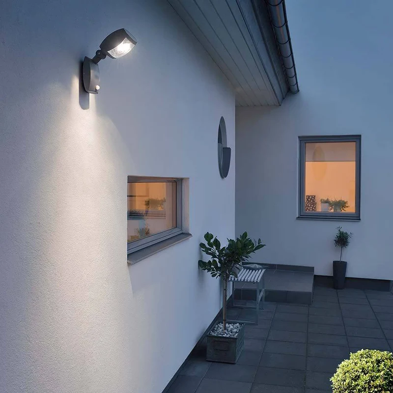 Latina LED Sensor Außen-Wandlampe Anthrazit