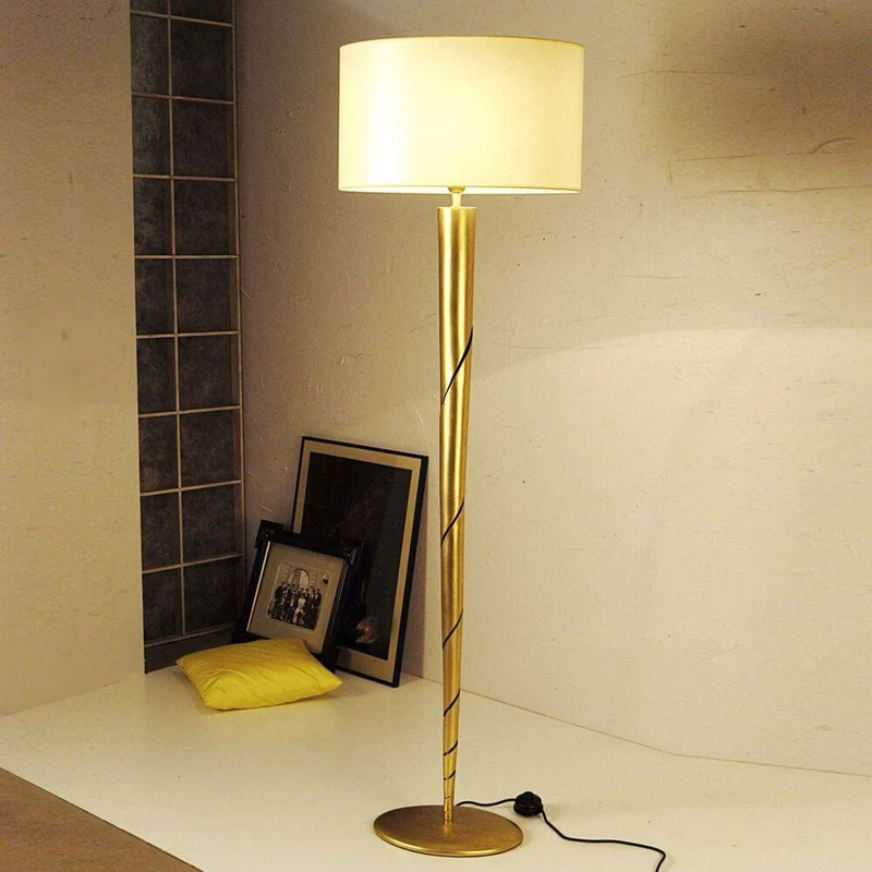 Stehleuchte Innovazione Eisen Gold